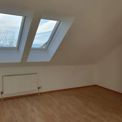 Gemütliche 2-Zimmer-Dachgeschosswohnung - Bild 2