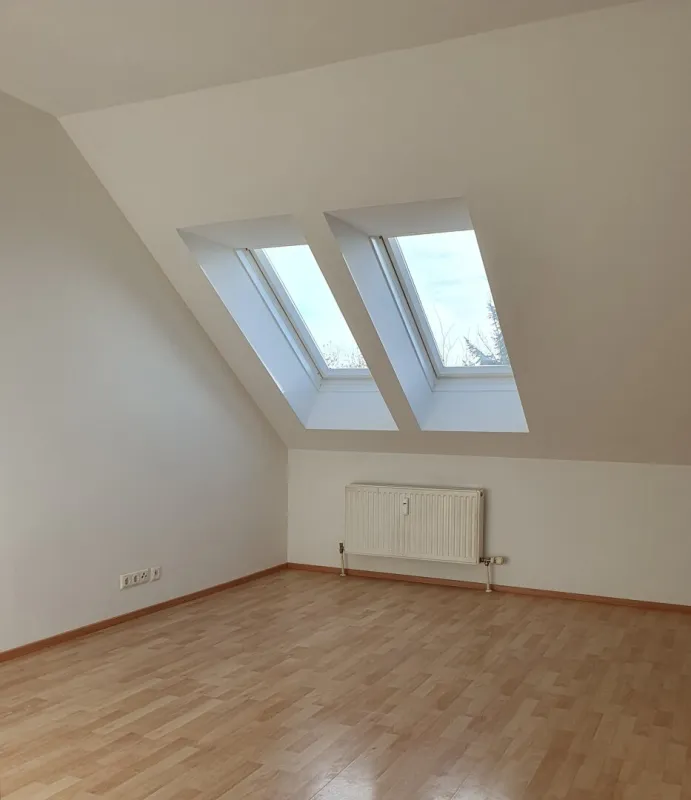 Gemütliche 2-Zimmer-Dachgeschosswohnung - Bild 1