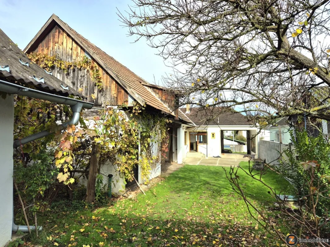 Kleines Landhaus mit Innenhof, ideal für Selbstversorger - Bild 1