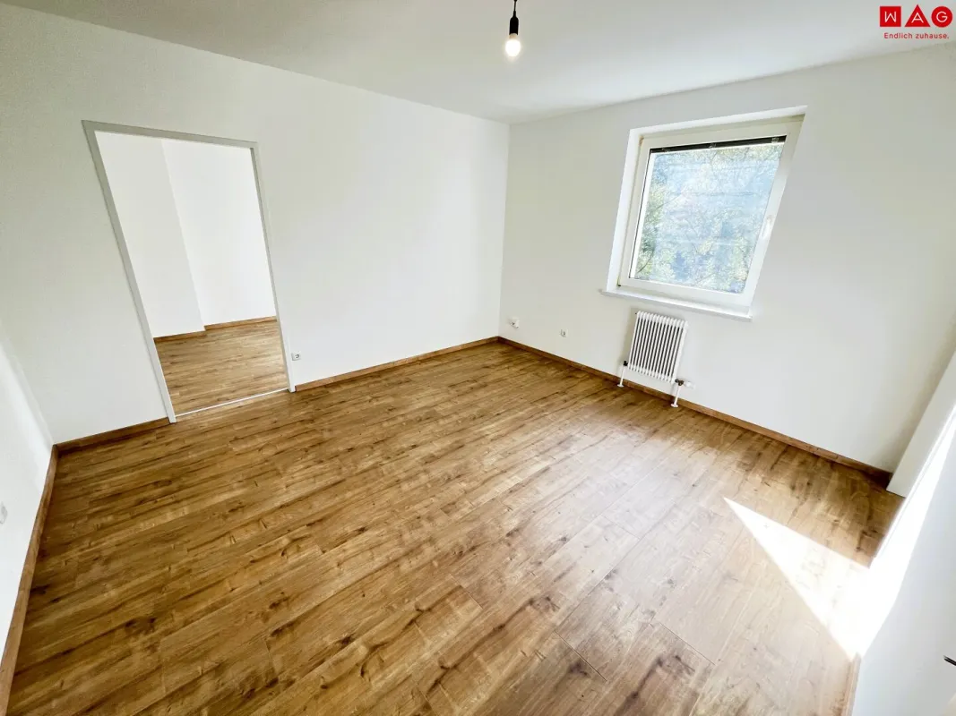 Ab 01.12.2025 verfügbar! Neu sanierte 2-Zimmerwohnung in Zentrumsnähe! - Bild 1