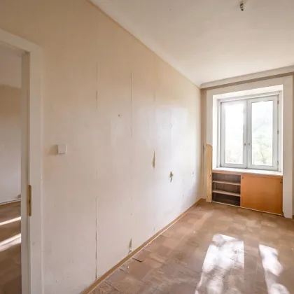 ++Fasangarten++ Altbautraum zum Selbstgestalten – 2-Zimmer-Wohnung mit Entwicklungspotenzial - Bild 3