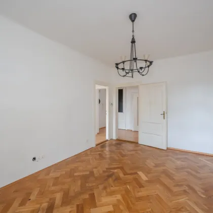 ++Fasangarten++ Altbau mit Potenzial – 2 Zimmer zum Sanieren - Bild 2