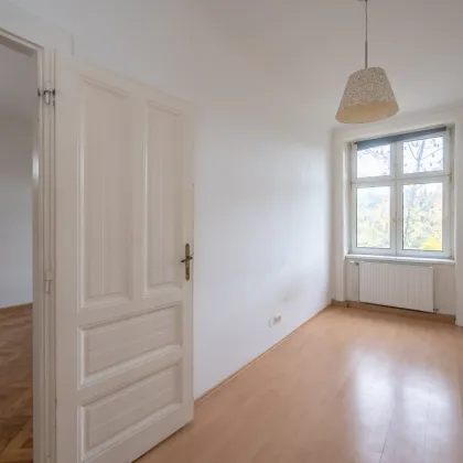 ++Fasangarten++ Altbau mit Potenzial – 2 Zimmer zum Sanieren - Bild 3