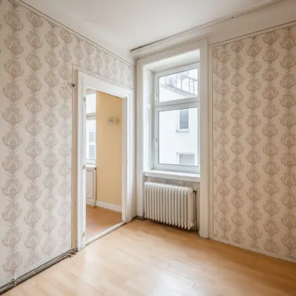 ++Fasangarten++ Altbau mit Potenzial – sanierungsbedürftige 2-Zimmer-Wohnung - Bild 3