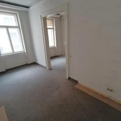 Rohdiamant im Servitenviertel – 2 Zimmer mit Lift & Potenzial für kreative Gestaltung - Bild 2