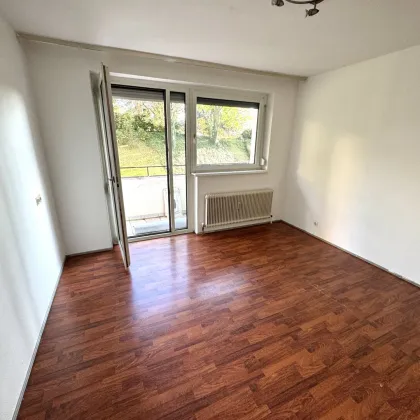 SEHR GUT GELEGENE 3,5 ZIMMER WOHNUNG MIT GROSSER LOGGIA - Bild 3