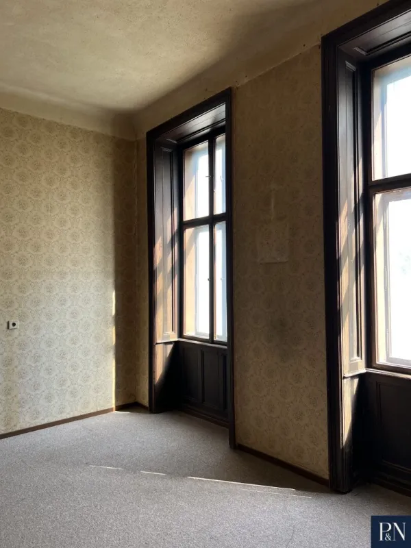 Sanierungsbedürftiger Altbau in Top-Lage - Bild 1