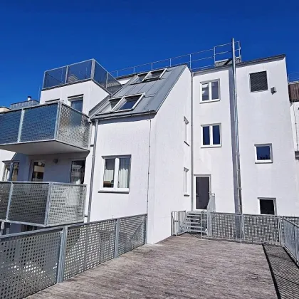 LORYSTRASSE, U3-Nähe, 61 m2 Neubau mit 45 m2 Terrasse, 2 Zimmer, Einbauküche, Wannenbad, Garage möglich, 3. Liftstock - Bild 2
