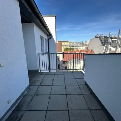 Ihr Rückzugsort über den Dächern des 10. Bezirks - Stilvolle 2 Zimmer Wohnung in Toplage von Favoriten - Bild 2