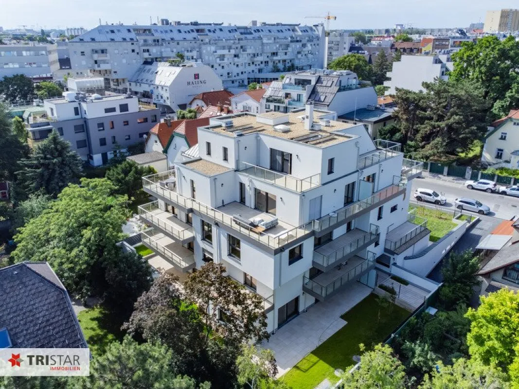 Luxuriöses Dachgeschoß in 1220 Wien: Erstbezug mit 3 Terrassen und modernster Ausstattung! - Bild 1