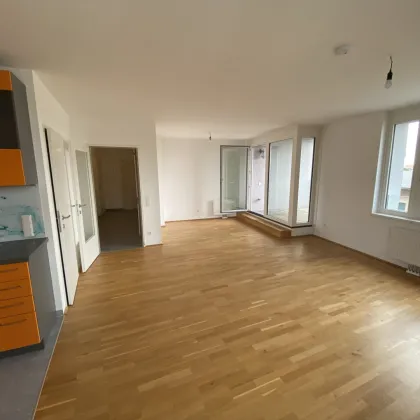 Helle 3 Zimmerwohnung mit Loggia und KFZ- Stellplatz - Bild 2