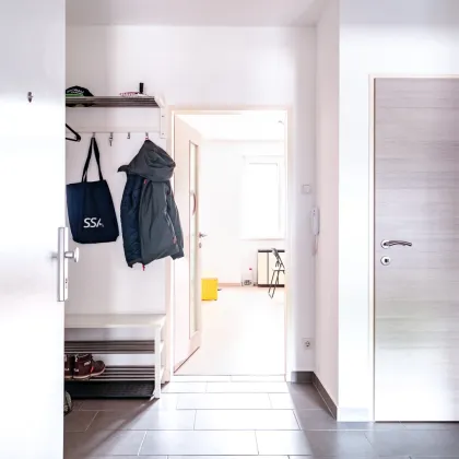 Moderne 2-Zimmer-Wohnung mit Einbauküche in zentraler Lage von Linz - Bild 2