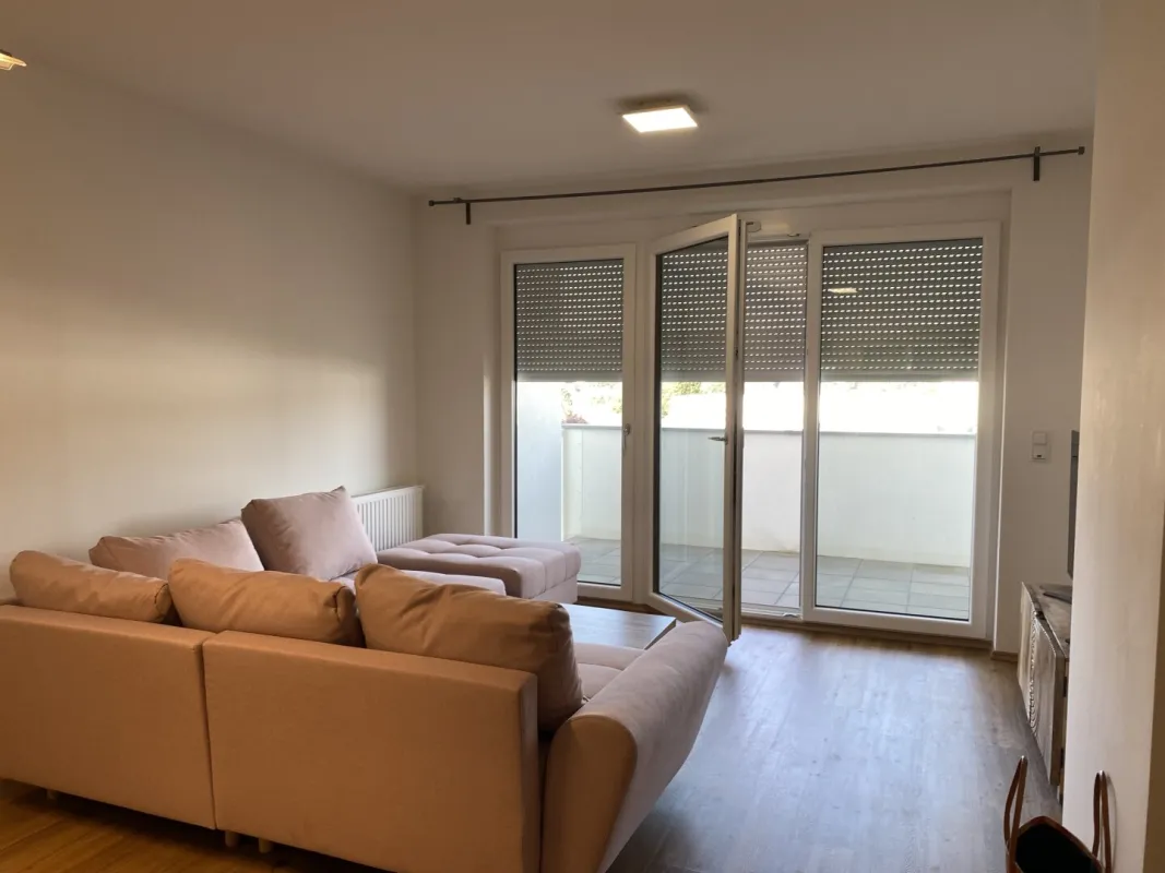 Sehr schöne , neue Mietwohnung, teilmöbliert - Bild 1