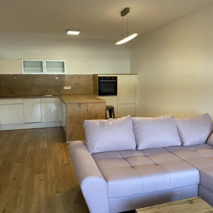 Sehr schöne , neue Mietwohnung, teilmöbliert - Bild 3