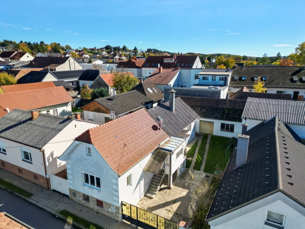 Charmantes Einfamilienhaus im Zentrum von Oberpullendorf – ruhig, zentral und mit viel Potenzial - Bild 1
