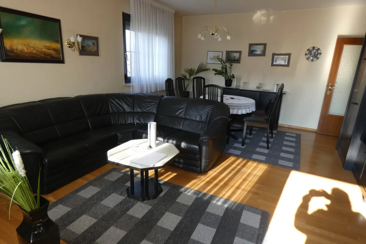 AM RANDE SCHÖNER NATUR KALVARIENBERG BLICK - Bild 1