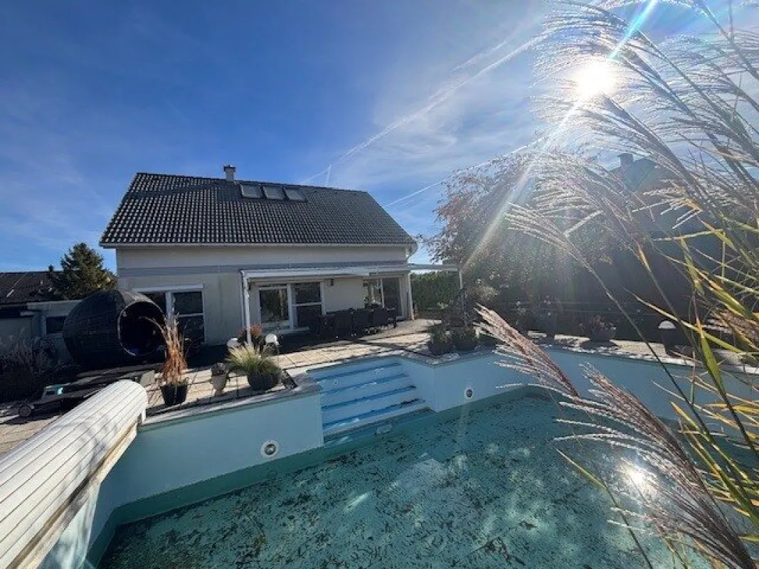 Gattendorf - lichtdurchflutetes EFH in Ruhelage mit Pool und großem Garten - Bild 1