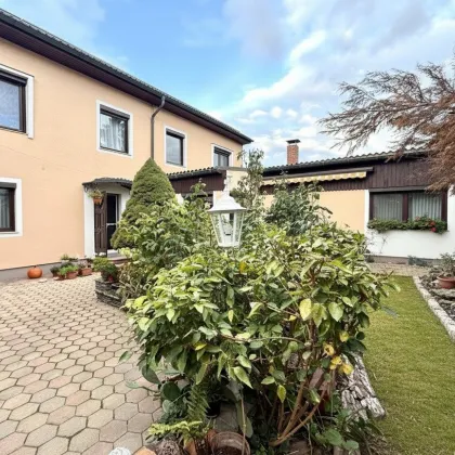 EINFAMILIENHAUS MIT GESCHICHTE UND KOMFORT • 390 m² GFL • 11,5 ZIMMER • PHOTOVOLTAIK • GARAGE • GARTEN • Terrasse - Bild 3