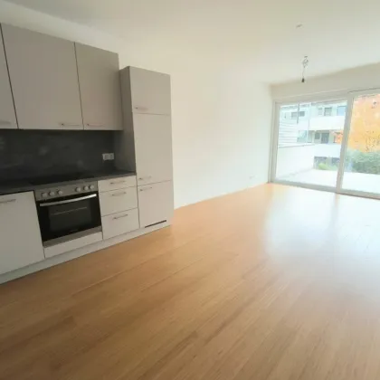 Lichtdurchflutet & modern – Gartenwohntraum in grüner Ruhelage - Bild 2