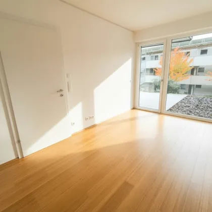 Lichtdurchflutet & modern – Gartenwohntraum in grüner Ruhelage - Bild 3