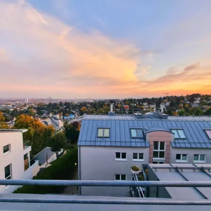 Traumhafter Fernblick + Absolute Grün- und Ruhelage + Tolle Raumaufteilung + Garagenplatz inklusive! Das perfekte Zuhause über den Dächern... - Bild 3