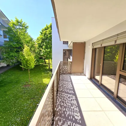 Grünblick für die Seele - Cashflow fürs Konto! Kleine Wohnung - Große Freude! Großer, hofseitiger Balkon + Blick ins Grüne + Komplette Ruhelage + Energieeffizienz + Perfekte Anbindung und Nahversorgung! Jetzt zugfreifen! - Bild 2