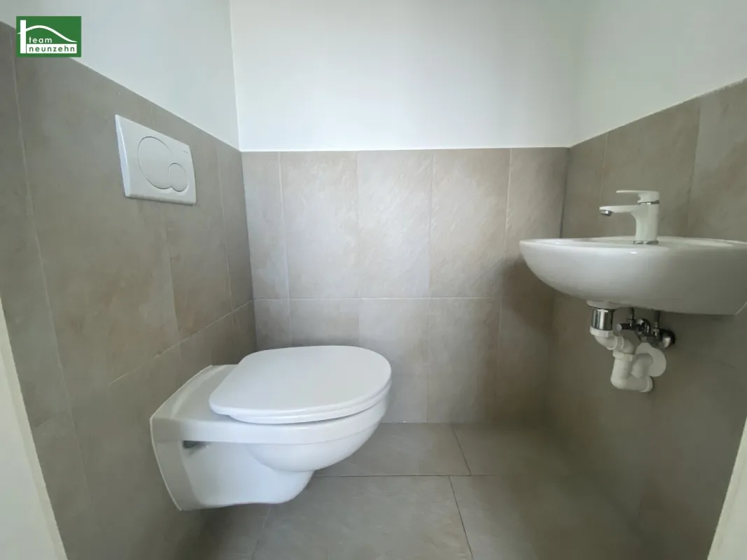 INVESTMENT-WOHNUNGSPAKET ZUM ATTRAKTIVEN PREIS! 5 WOHNUNGEN in gebrauchtem Neubauhaus!