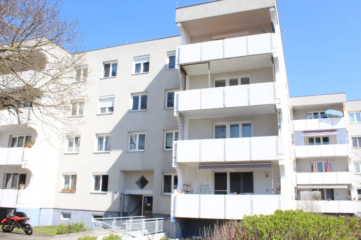 Russengasse 12 | Abstellplatz im Freien