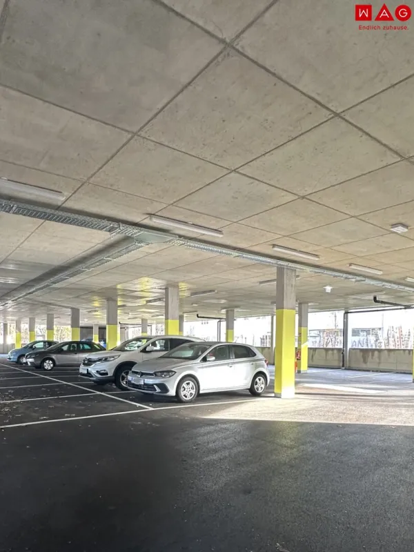 FRÜHLINGSSAKTION: 2 Monate mietfrei! Witterungsgeschützter sicherer Auto-/Camperabstellplatz im neuen Parkdeck Albert-Schöpf-Straße! Möglichkeiten für E-Ladestation und Behinderten-Parkplätze vorhanden – nur noch wenige Plätze verfügbar!