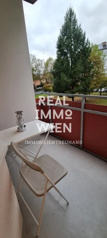 READY TO LIVE- MÖBLIERTES SERVICED APARTMENT MIT BALKON. NAHE LAKESIDE PARK, UNI UND CITY. PROVISIONSFREI