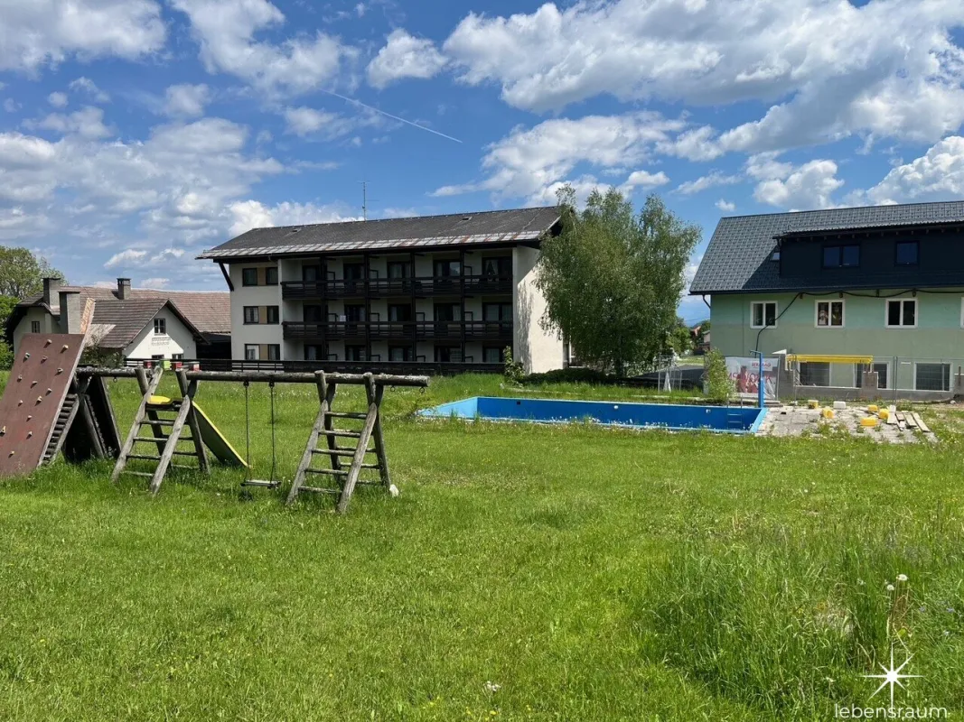 Baugrundstück in absoluter Ruhe-, Aussichts- und Sonnenlage