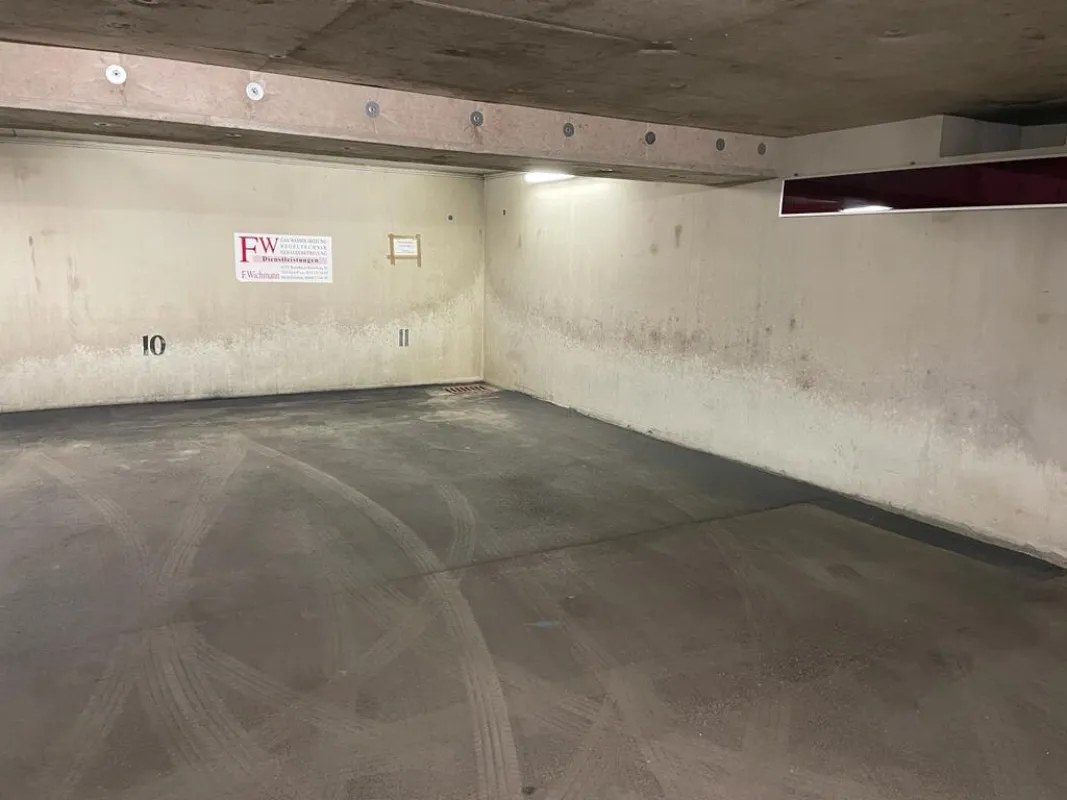 Paket von Tiefgaragenplätzen im Andritzer Zentrum!