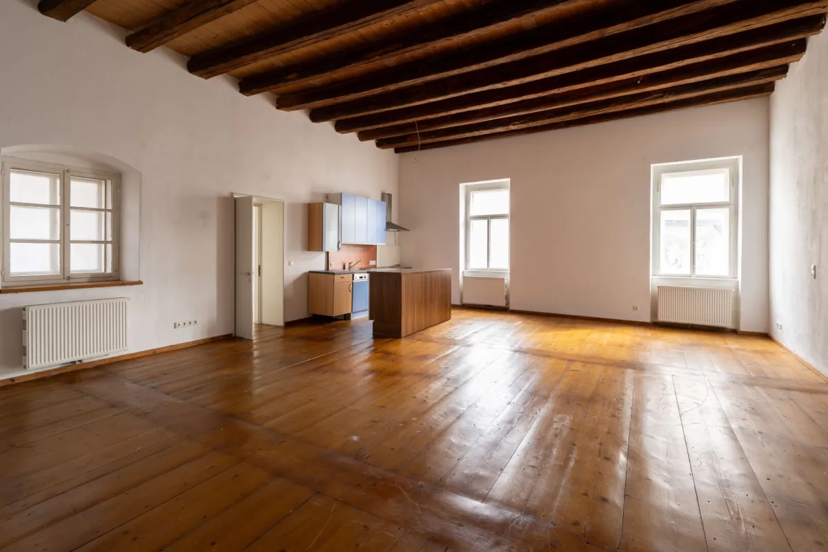 Historisches Zinshaus in Top-Lage am Stadtplatz Wels