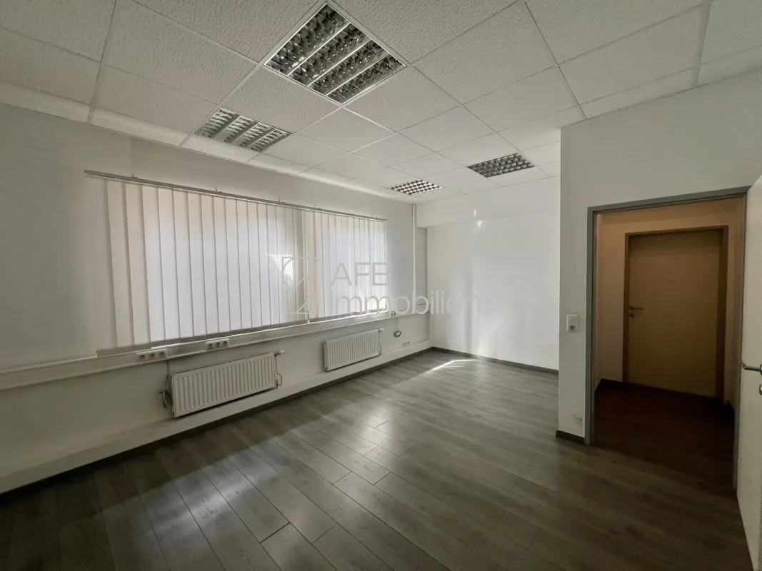 Büro/Betriebsstätte mit Lager/Magazin für Kleinunternehmen Nähe Autobahnauffahrt Graz-Webling