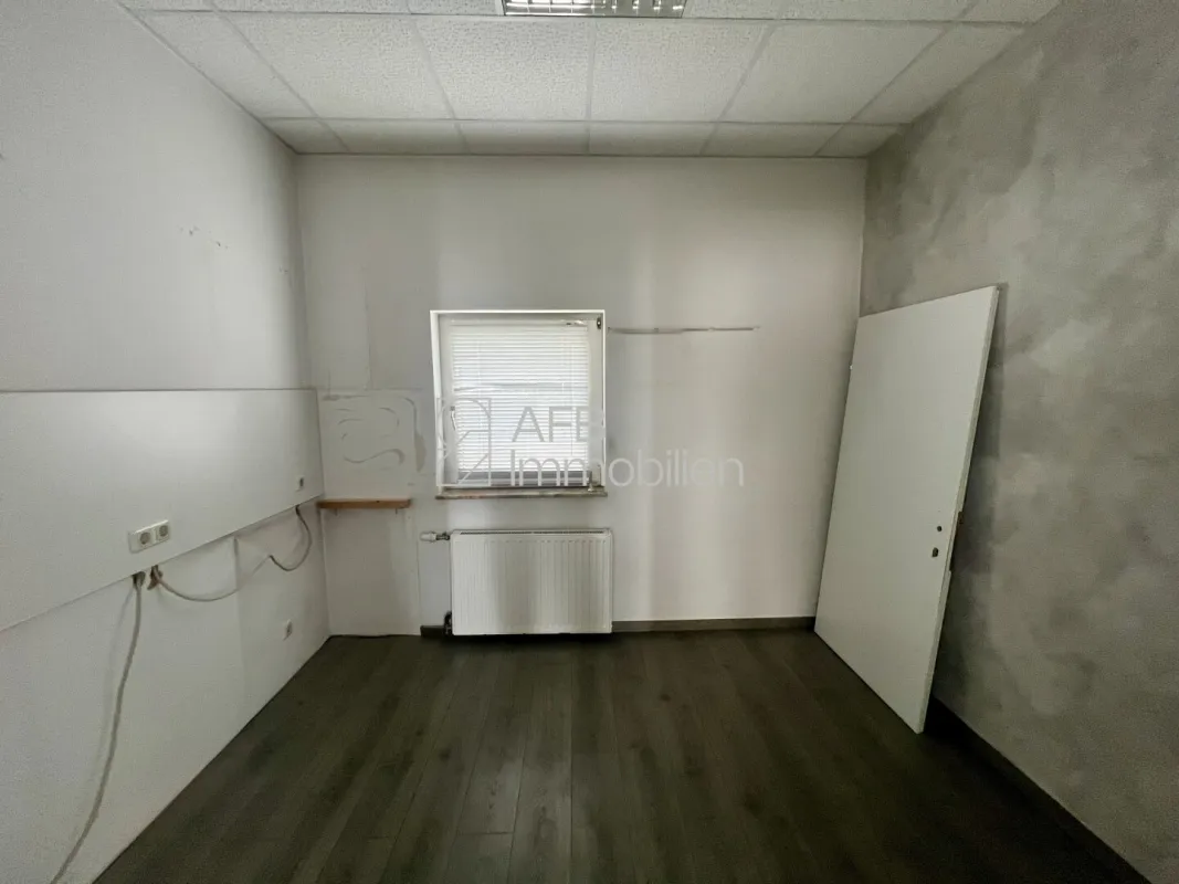 Büro/Betriebsstätte mit Lager/Magazin für Kleinunternehmen Nähe Autobahnauffahrt Graz-Webling