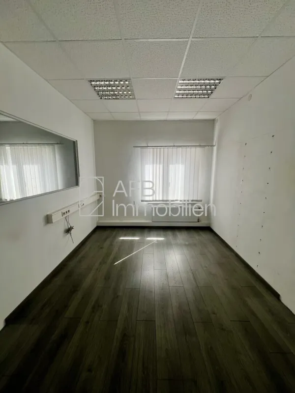 Büro/Betriebsstätte mit Lager/Magazin für Kleinunternehmen Nähe Autobahnauffahrt Graz-Webling