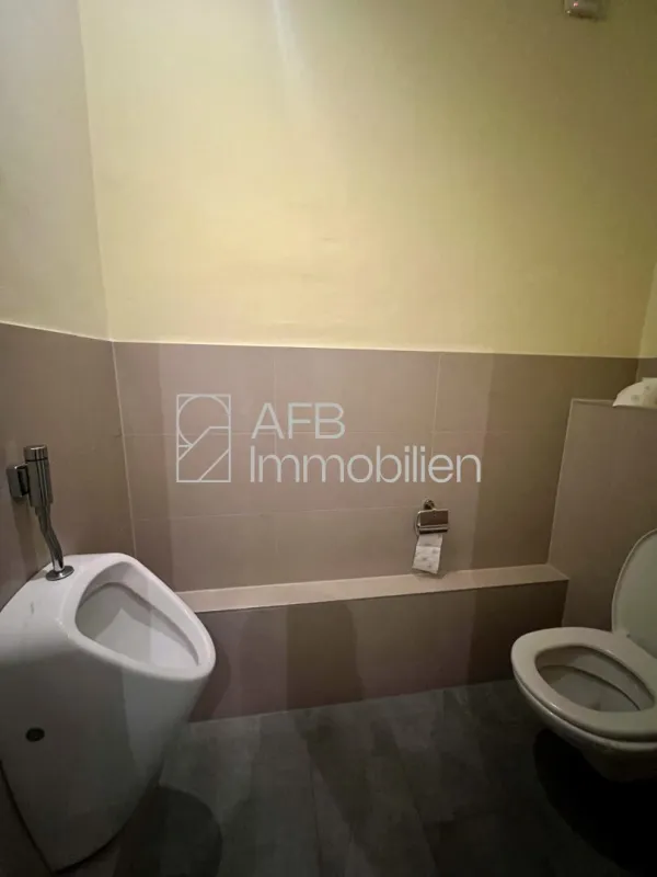 Büro/Betriebsstätte mit Lager/Magazin für Kleinunternehmen Nähe Autobahnauffahrt Graz-Webling