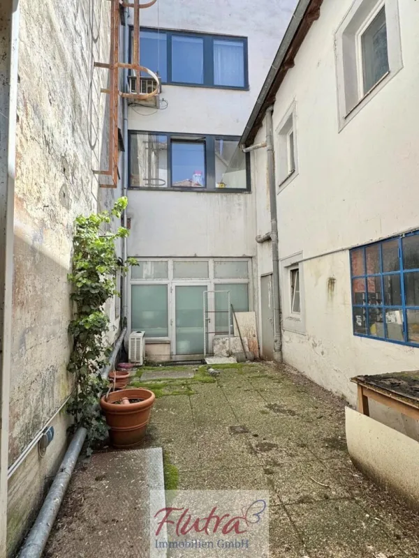 Historisches Renditeobjekt in Wels in Top Lage: Zinshaus mit Denkmalschutz
