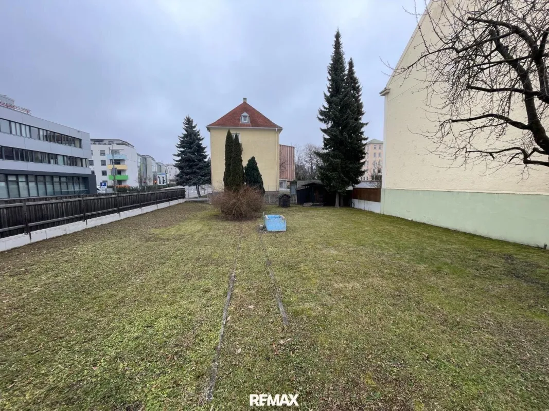 Baugrundstück in frequenter Verkehrslage