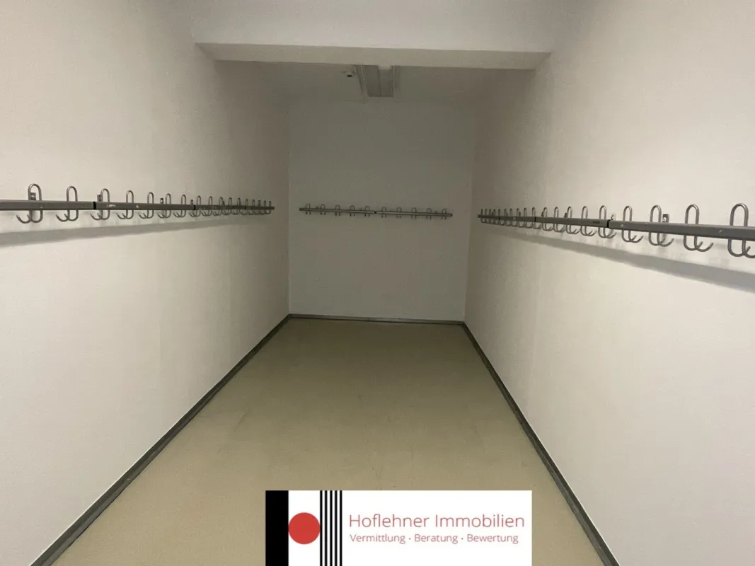 Kindergarten und Hort | bestehende Widmung | gesamtes Gebäude | rd. 2.600m2 Gesamtfläche