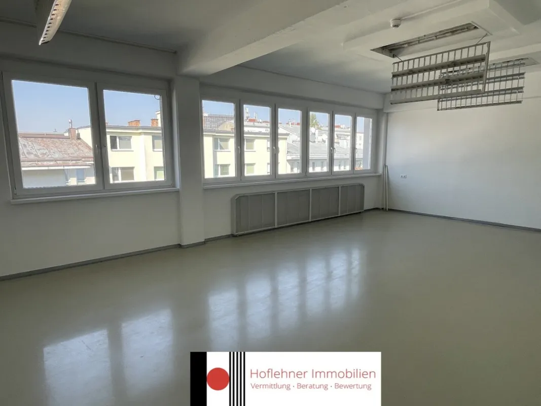 Kindergarten und Hort | bestehende Widmung | gesamtes Gebäude | rd. 2.600m2 Gesamtfläche