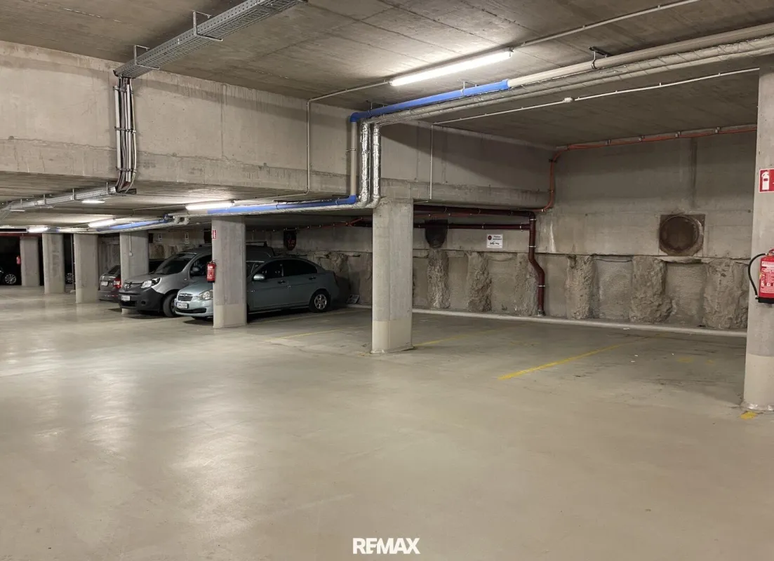 Tiefgaragenstellplatz im Zentrum von Wels!