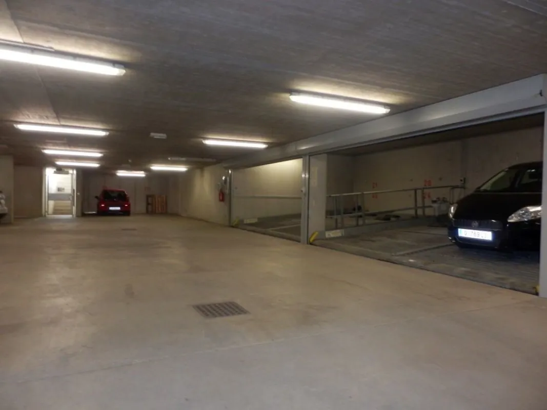 Zentraler KFZ-Tiefgaragen-Abstellplatz in toller Lage im Grazer Univiertel zu verkaufen