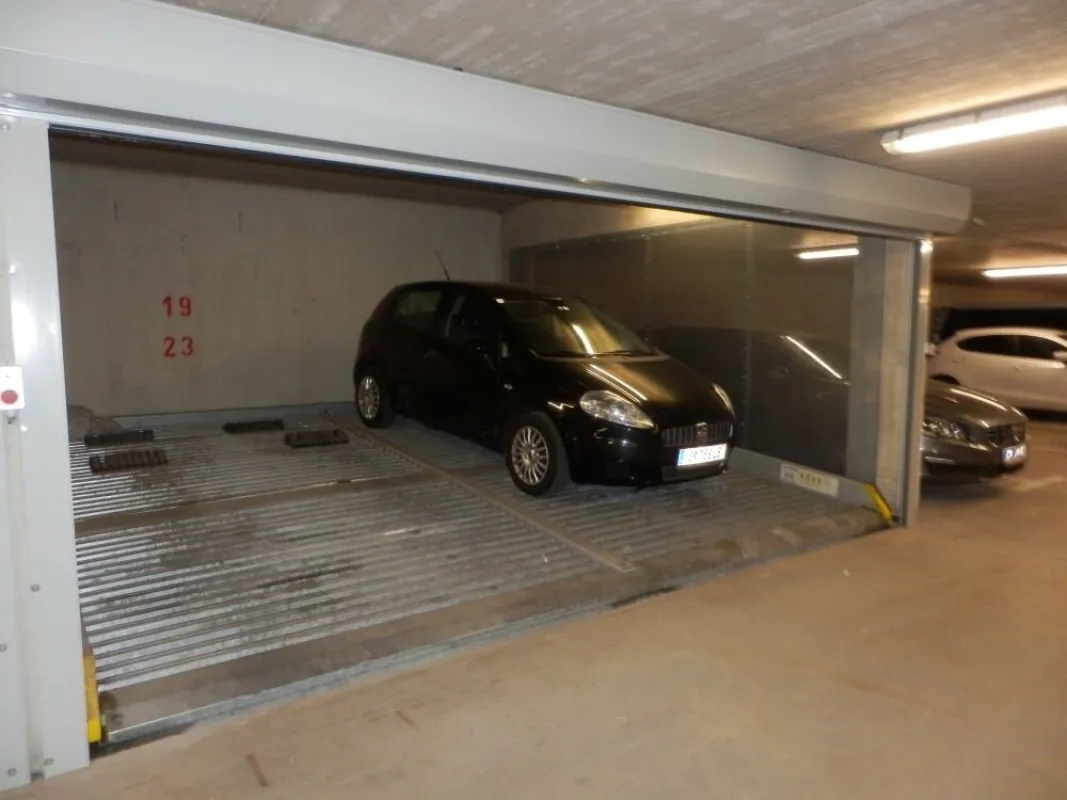 Perfektes Anlegerpaket – 2 vermietete KFZ-Tiefgaragen-Abstellplätze in zentraler Lage im Grazer Univiertel zu verkaufen