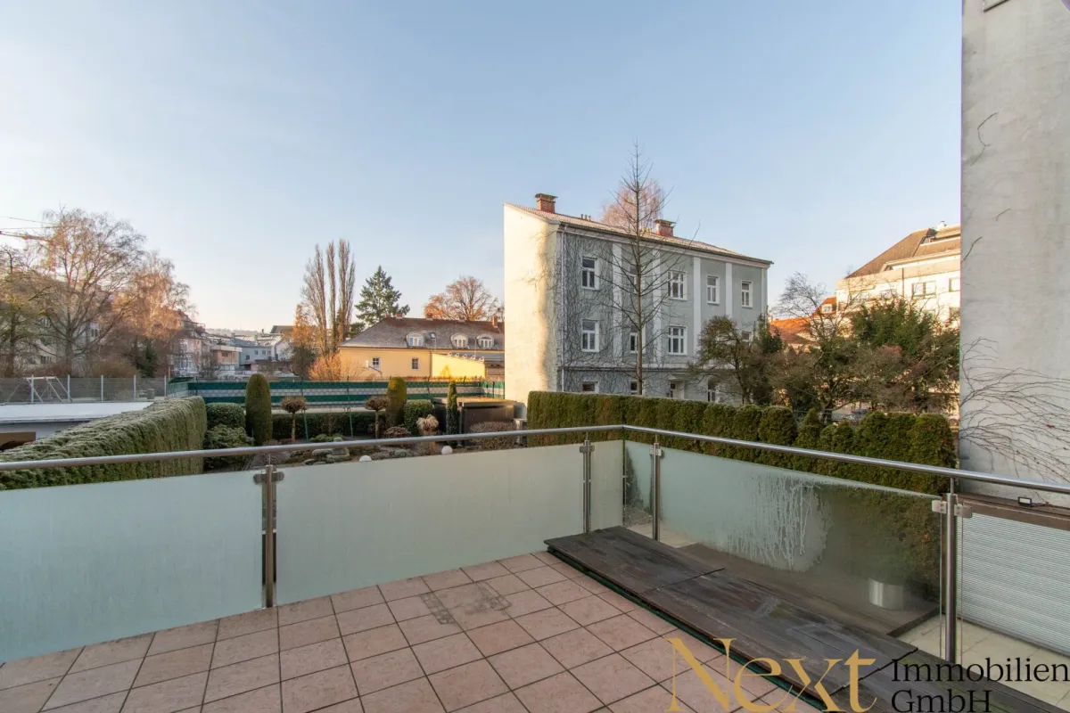 Außergewöhnliches, nahezu vollmöbliertes Einfamilienhaus mit Pool und Gartenidylle in Bestlage von Urfahr zu vermieten!
