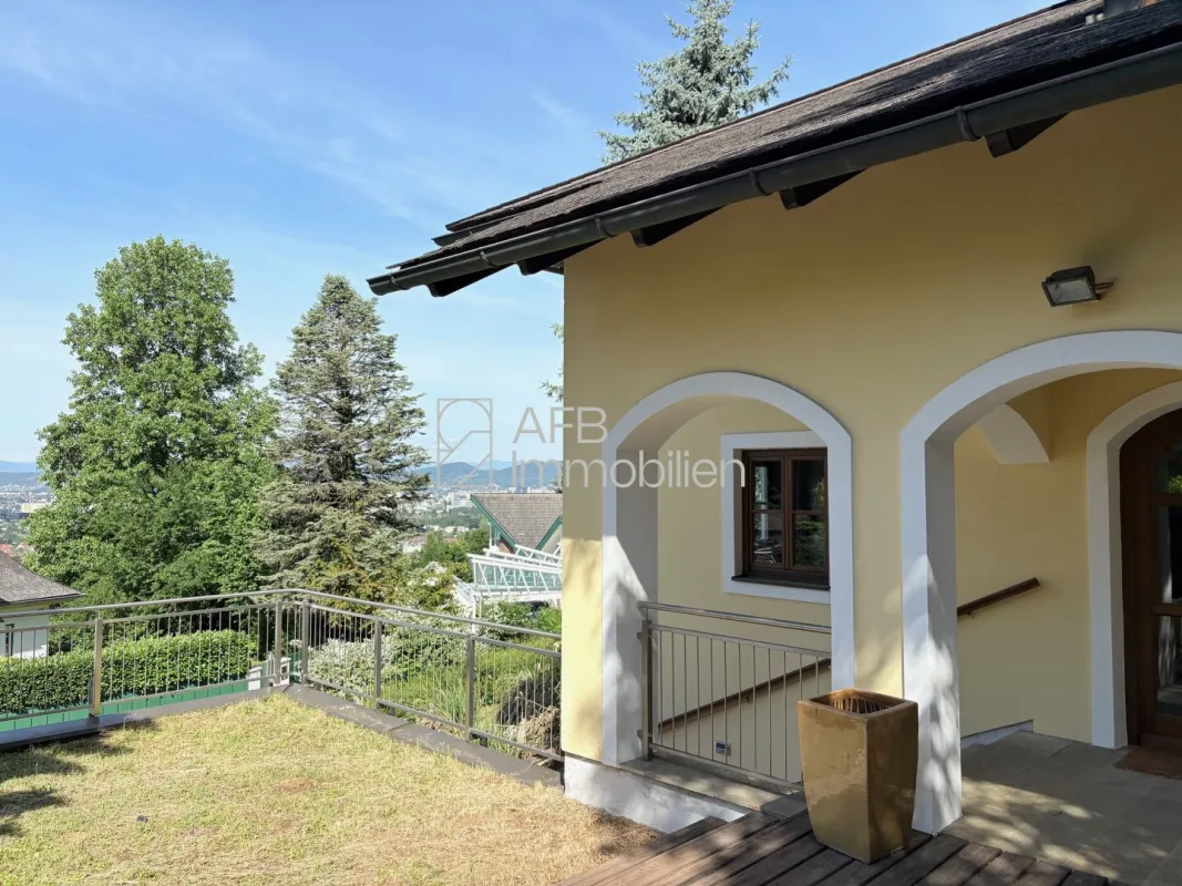 Wunderbare Villa in St. Peter – exklusives Wohnen mit unverbaubarer Fernsicht