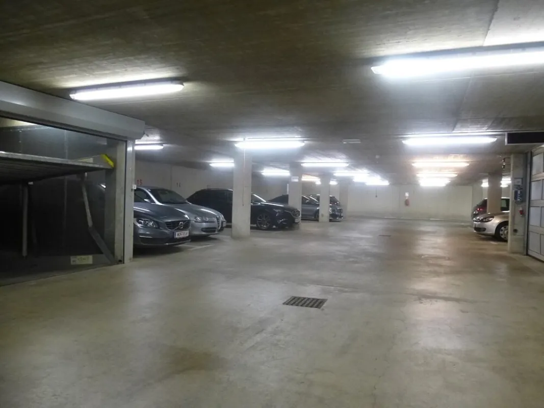 KFZ-Tiefgaragen-Abstellplatz in toller Lage im Grazer Univiertel zu verkaufen