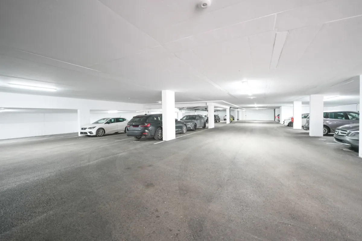 Tiefgaragenstellplätze nahe Bahnhof in Wels/Neustadt zu vermieten