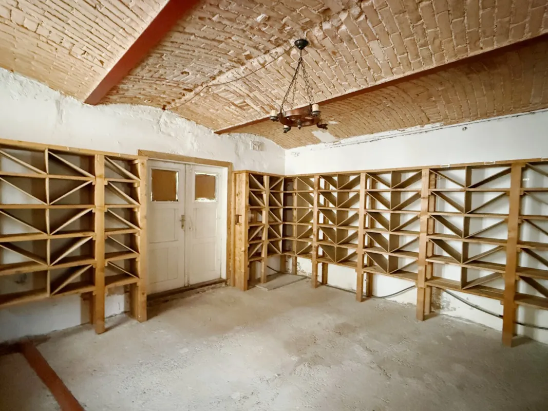 Großzügiges Wohnhaus mit 10 Zimmern Nähe Bahnhof