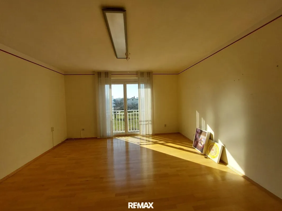 Geräumiges Haus in schönster Güssinger Lage